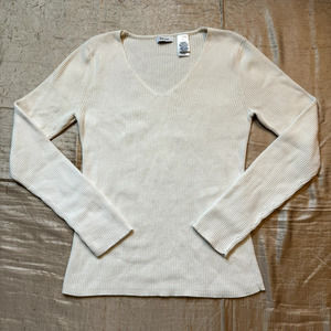 Women Cream Solid Rib Knit V Neck Long Sleeve Top